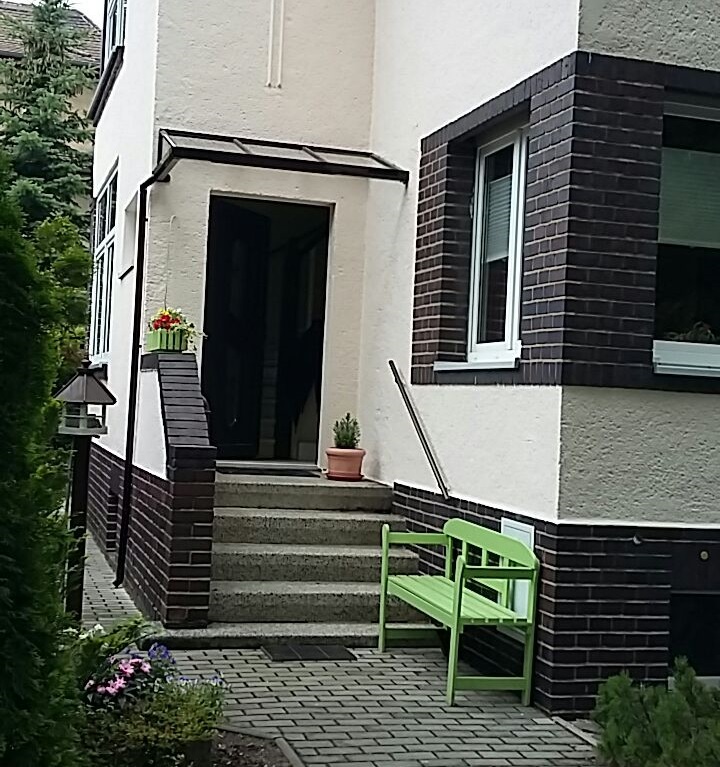 Bild 2 Aluminiumvordach Hamburg 2 Nachher