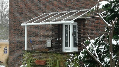 Terrassendach Elegant-Line als Eingangsüberdachung in Hamburg 1