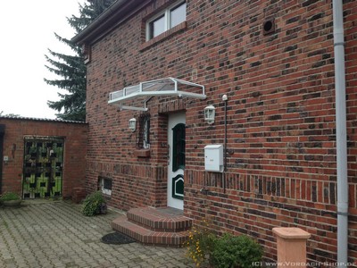 Aluminiumvordach Berlin 1 in Dessau 1